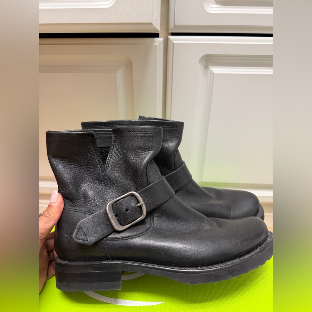 Frye Veronica Flex Booties Size 6.5